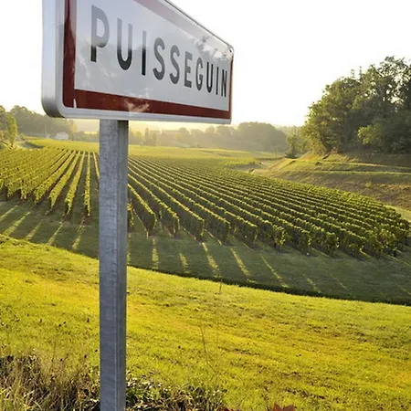 Héloïse De Charme 3*