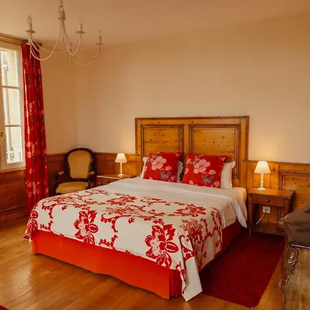 Château De Môle Alojamento de Acomodação e Pequeno-almoço Puisseguin